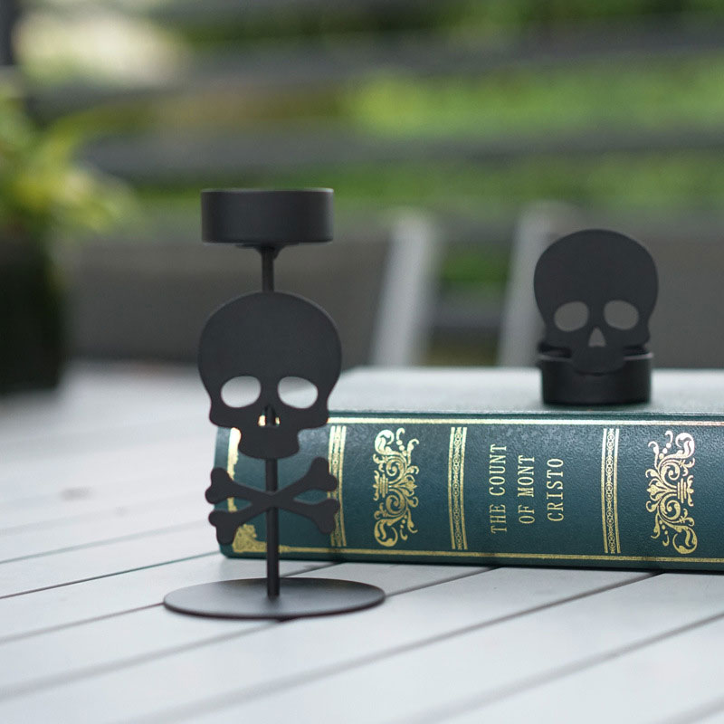 Small Halloween Skull Wrought Iron Candle Holder Color:Black 2