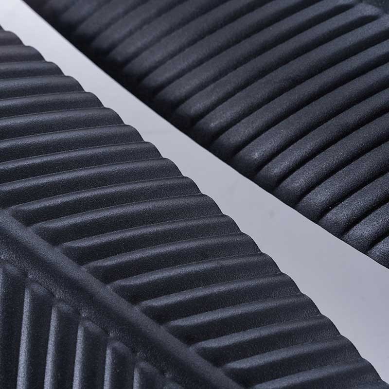 Standing black Iron Leaf Candle Holder Color:Small 1