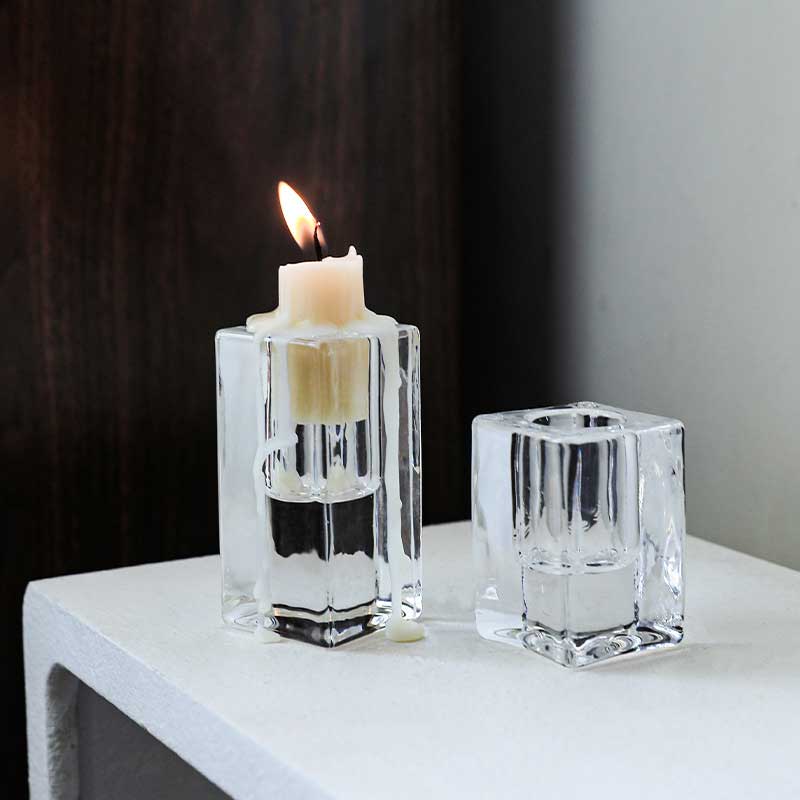 Minimalist Clear Glass Cube/Block Candlestick Holder Size: 4*4*8cm 2