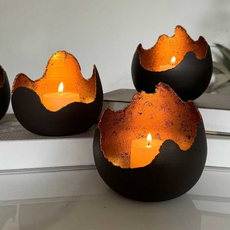 Metal Broken Egg candle holder Color:Black 1