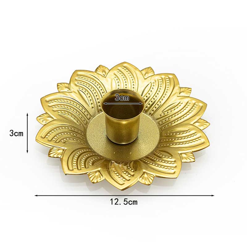 Golden Wrought Iron Petal Candle Holders Golden3