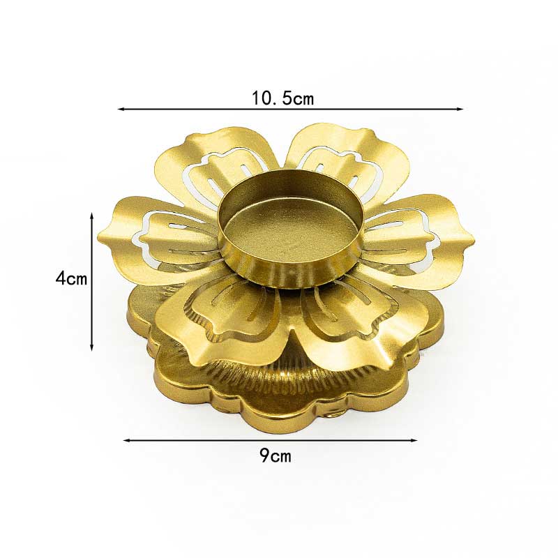 Golden Wrought Iron Petal Candle Holders Golden2