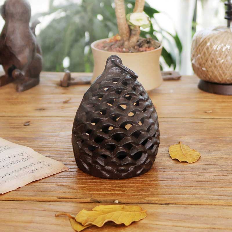 Cast Iron Pinecone Candlestick | Vintage Hollow Table Decor Size:12*18.5cm 2