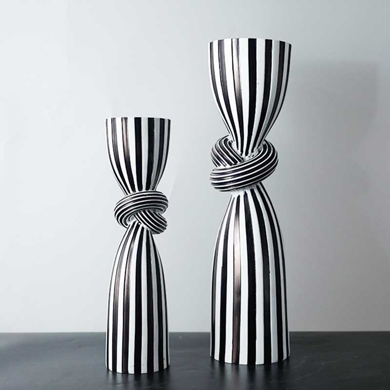Knot-Shaped Black and White Striped Candlestick Size: 8*8*30cm 1
