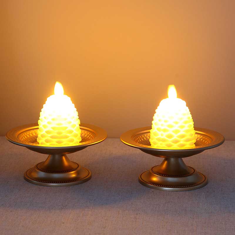 European Retro Gold Iron Candle Holder Beaded Edge Color:Golden 3
