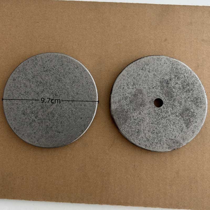 Vintage Cast Iron 3-Arm Candlestick Color:Cast iron 1