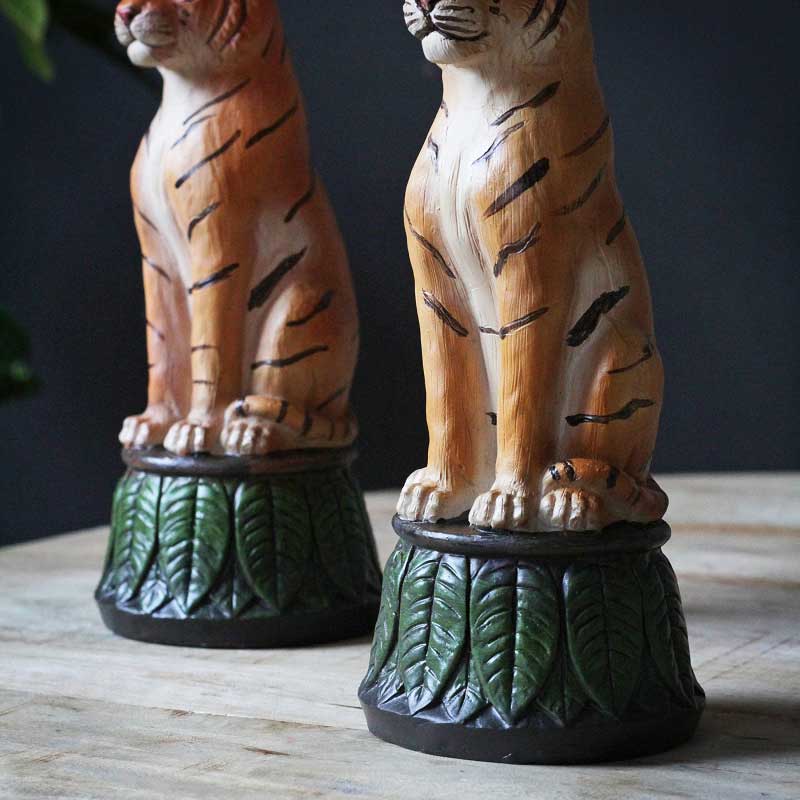 Vintage Tiger Resin Candlestick Tropical Leaves Base Color:Tiger 1
