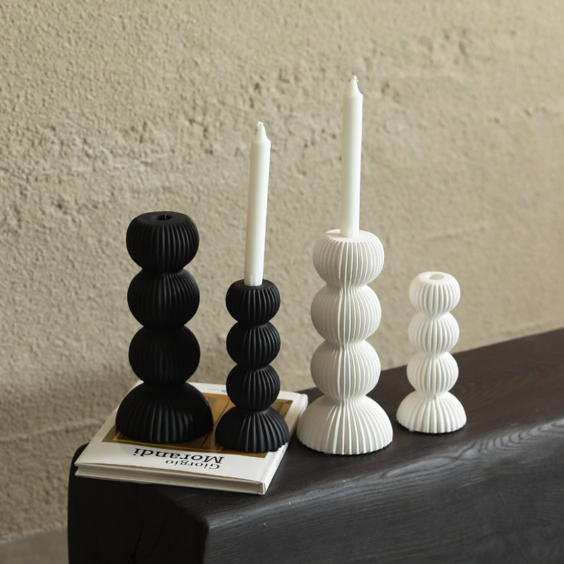 Minimalist Black & White Ceramic Stacked Ball Candle Holder Color:White;Size:11.5*25.3cm 1