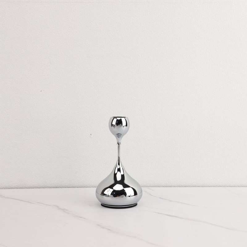 Minimalist Teardrop Metal Candlestick Holder Color:Silver;Size:8.5*8.5*15cm
