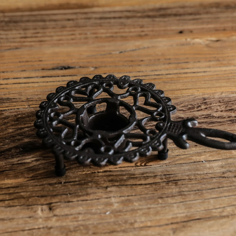 Vintage Cast Iron Hollow Teapot Warmer Size:21.5*14.5*4.5cm,580g