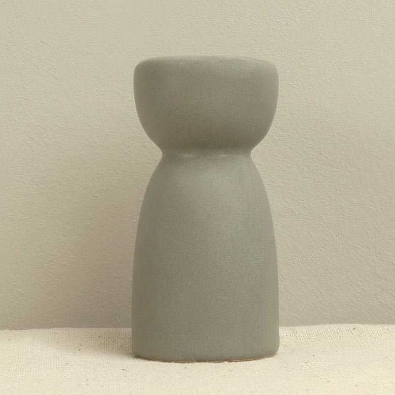 Minimalist Ceramic Candlestick Holder Color:Taupe;Size:4*4*8cm
