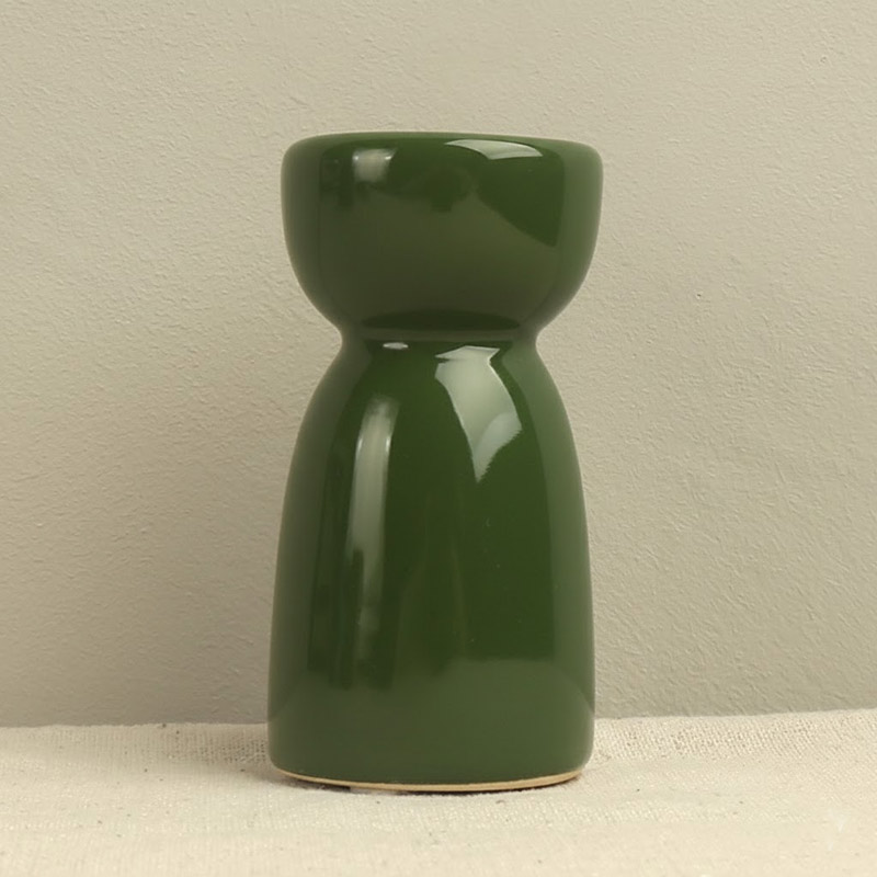 Minimalist Ceramic Candlestick Holder Color:Deep Green;Size:4*4*8cm