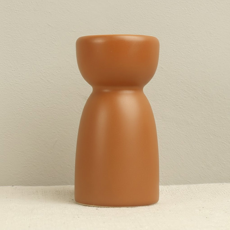 Minimalist Ceramic Candlestick Holder Color:Terracotta;Size:4*4*8cm