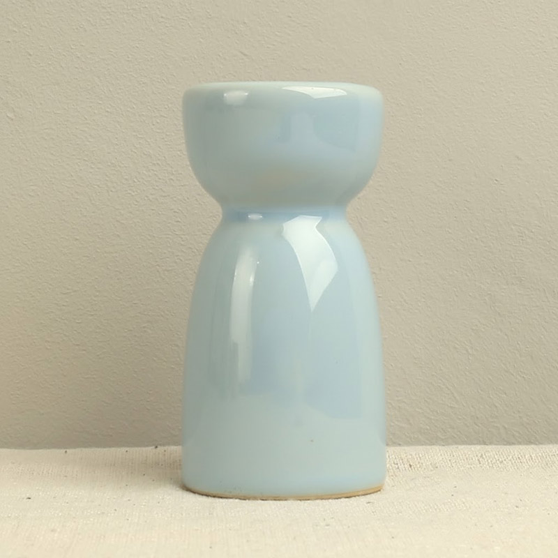 Minimalist Ceramic Candlestick Holder Color:Pale Blue;Size:4*4*8cm