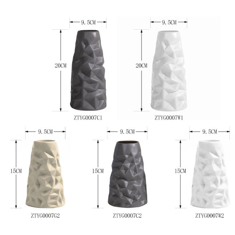 Faceted Ceramic cone candle cup Color:Dark gray;Size:9.5*9.5*20cm 3