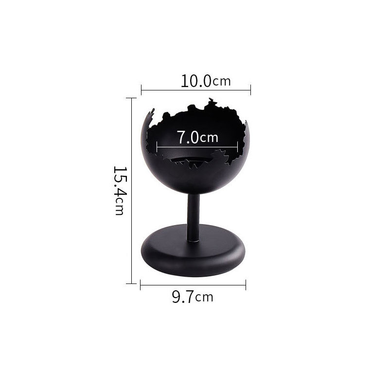 Gold/Black Fractured Metal Globe Candle Holder Color:Black;Size:9.7*9.7*15.4cm