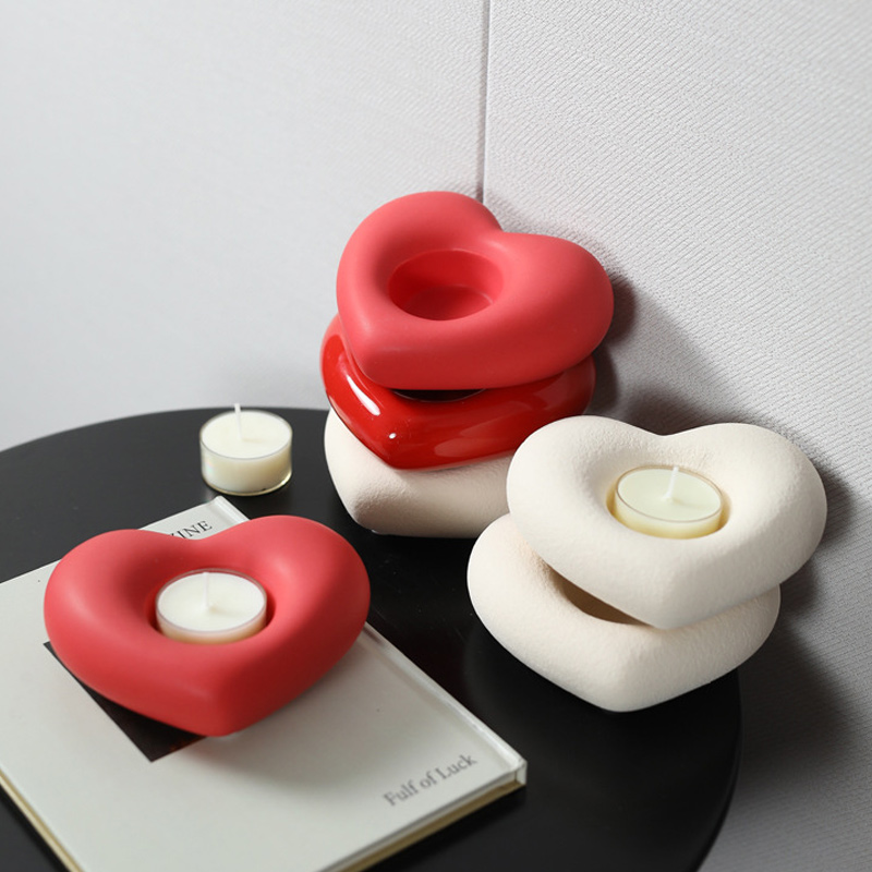 Minimalist Heart-Shaped Ceramic Candle Holder Color:Matte Red 4