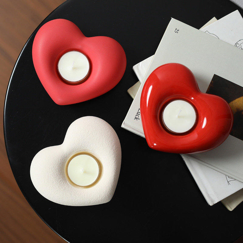 Minimalist Heart-Shaped Ceramic Candle Holder Color:Matte Red 8