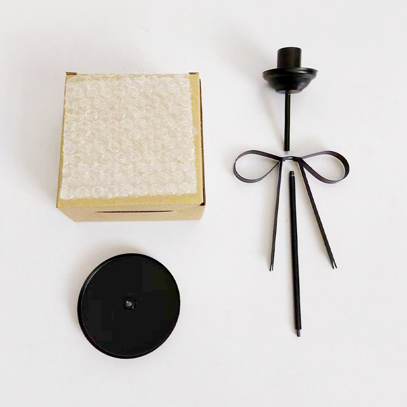 Elegant Metal Bow-knot Taper Candle Holder Set Size:11.6*25.2cm 3